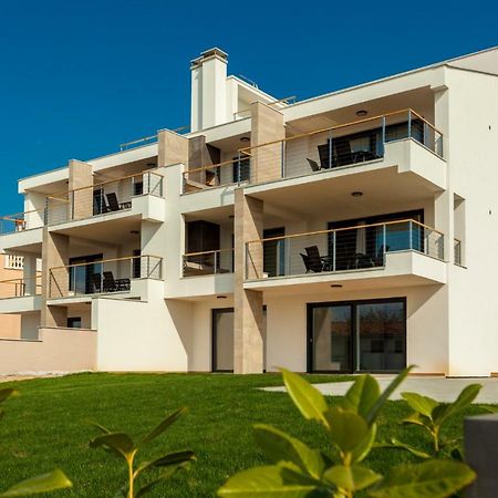 Apartments Kudec By El-Pi Tours Malinska Exterior photo